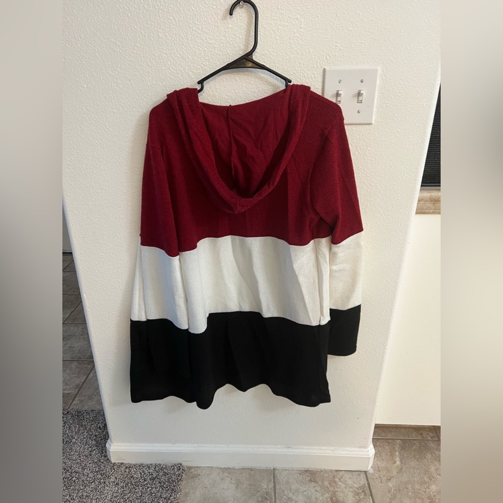 Cardigan - Picture 2 of 2